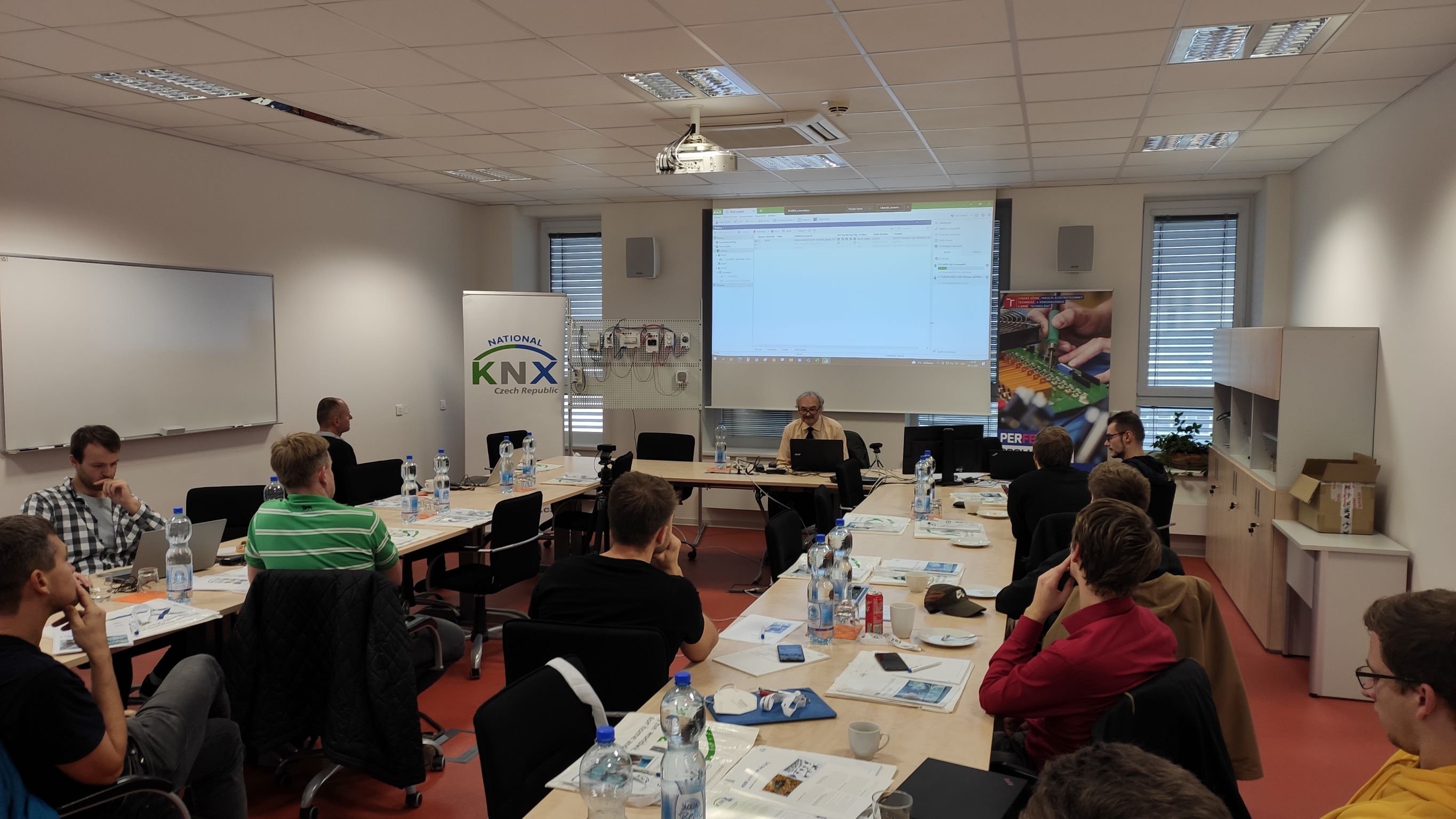 Úspěšná výroční konference KNX národní skupiny ČR dne 26. 11. 2021